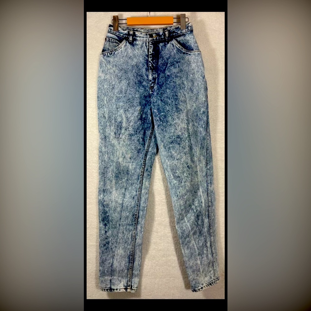 Stylish Blue Acid Wash Women's Jeans